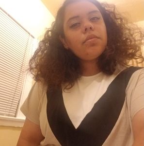 Meet your Posher, Esmeralda